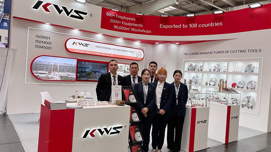 Chengdu Yibai Technology Co., Ltd. впечатляет на LIGNA 2025 высокоточными деревообрабатывающими инструментами