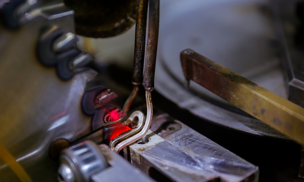 Как сваривается полотно пилы?