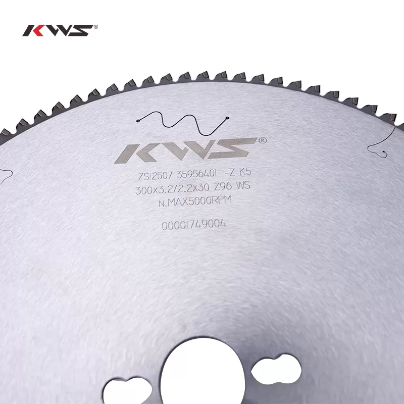 Универсальный пильный диск KWS 300x30x3.2x96T WS PCD без подрезчика для резки двухслойных панелей и пластиковых материалов